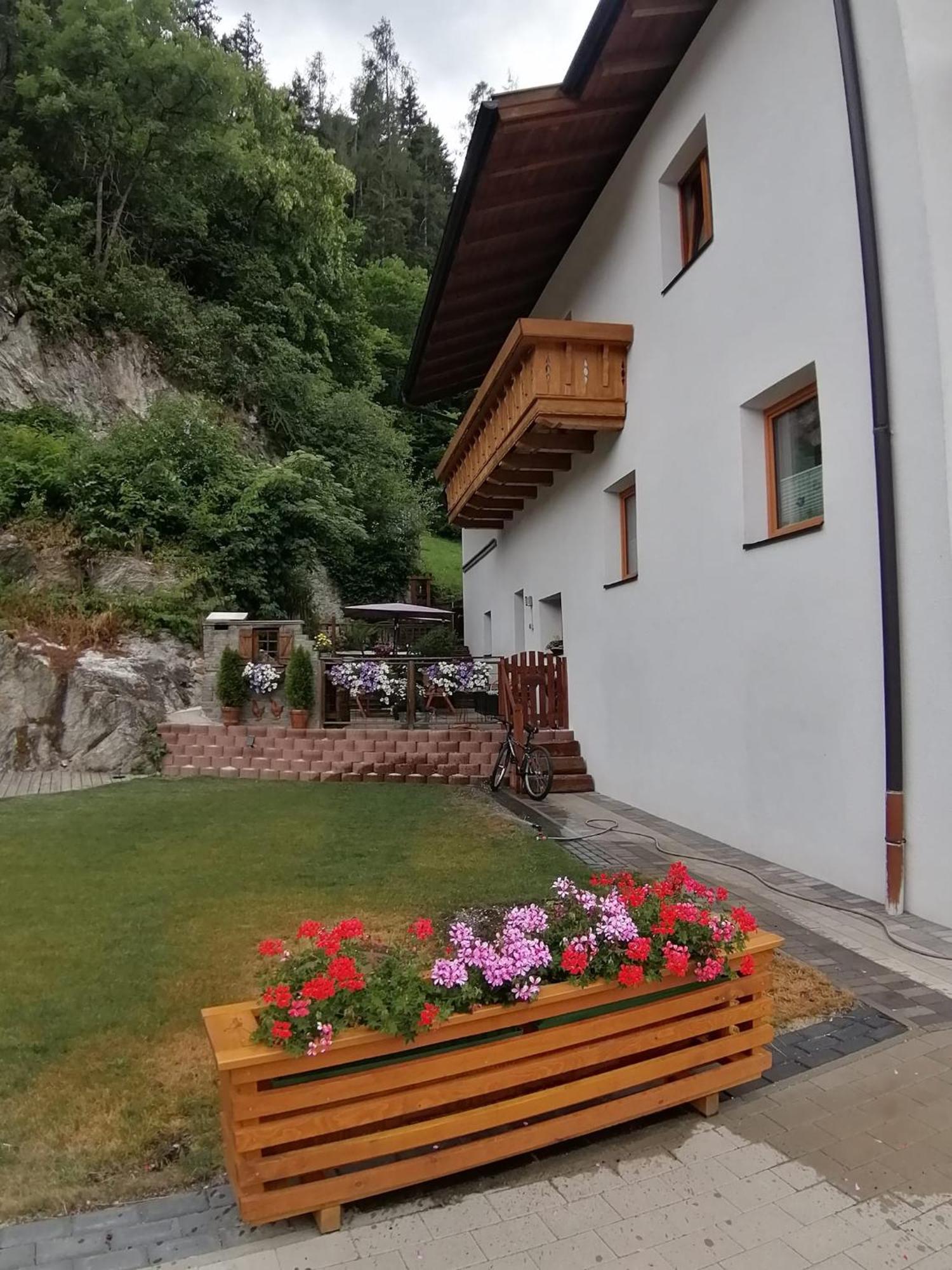 Apart Schlatter Prutz Kültér fotó